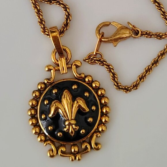 Vintage Estate Fleur- De- Li Necklace Pendant Non-Magnetic Chain 16" - Picture 1 of 5